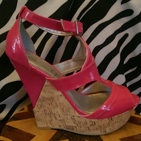 Pumps - Picture 1 of 2