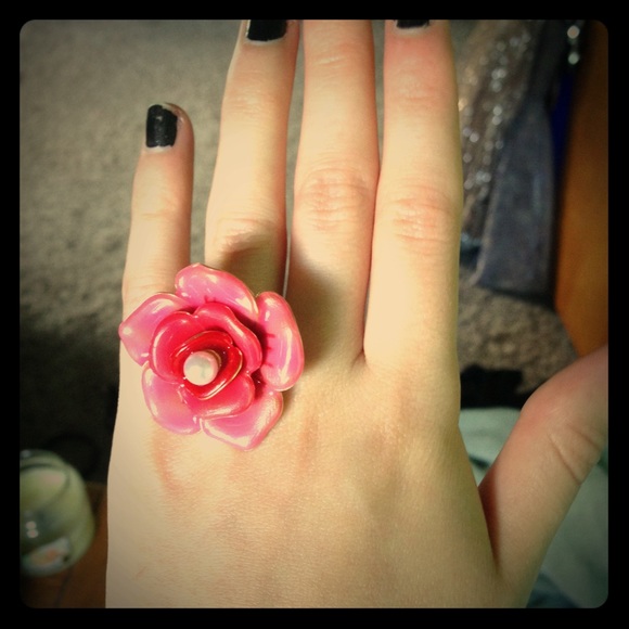 Katy Perry PRISM flower ring