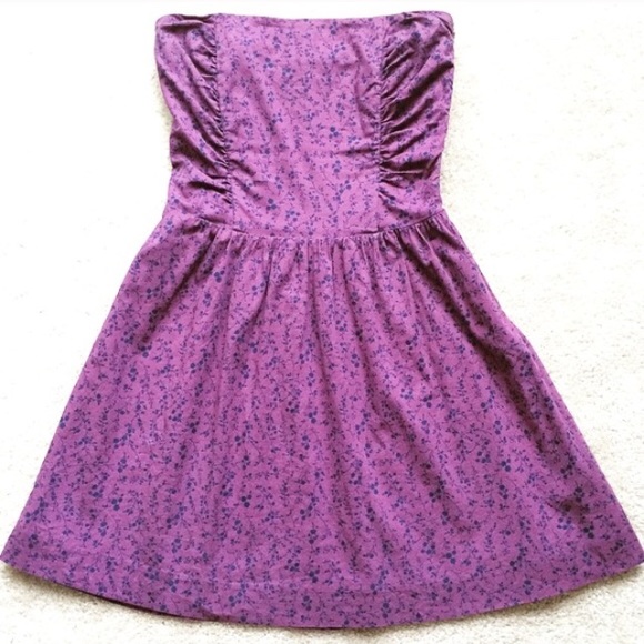 Forever 21 Dresses & Skirts - Floral plum dress