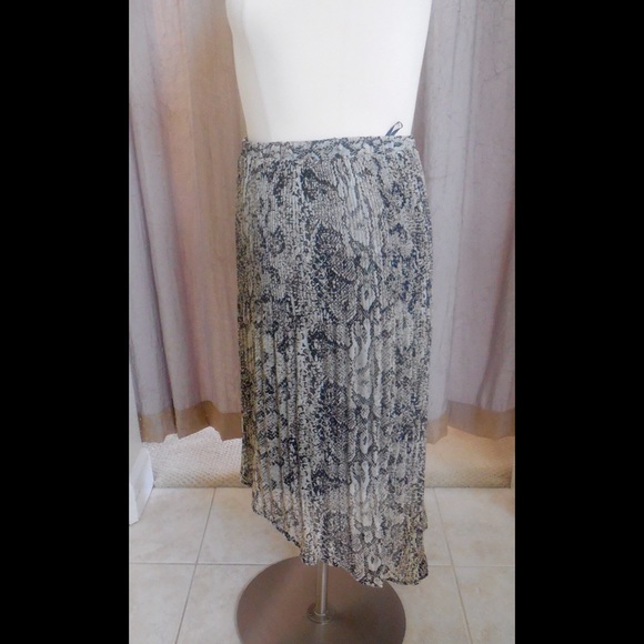 Dressy Chiffon hi-low fully pleated skirt - XL - Picture 2 of 3