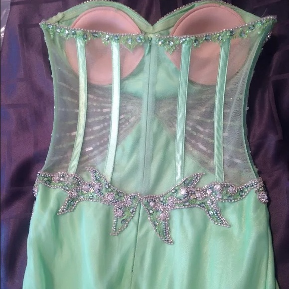 Jovani prom dress green - Picture 3 of 4