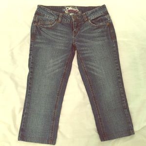 Dark blue denim capris