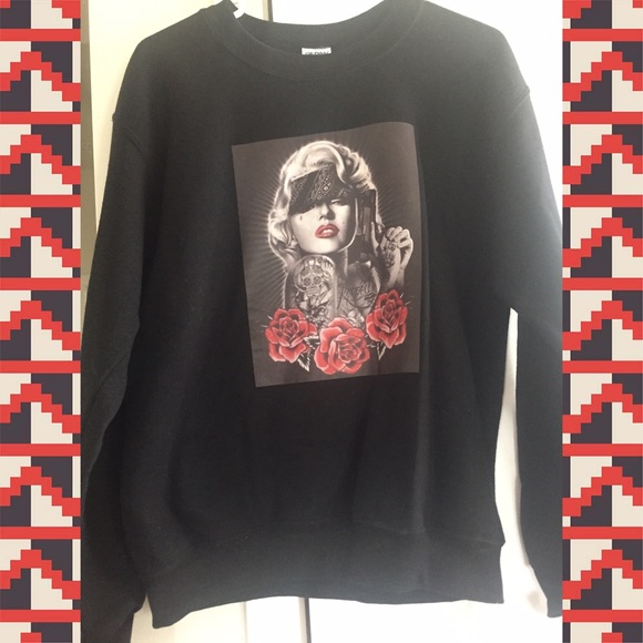Sweaters - Marilyn Monroe sweater