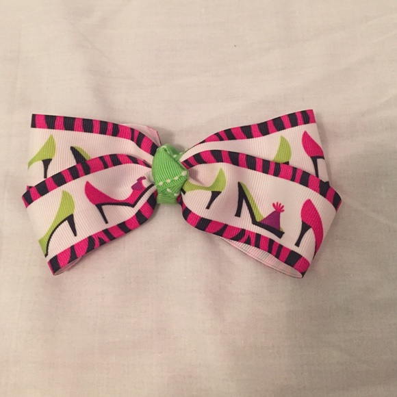Hair bow