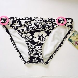 NWT Hobie bathing suit bottom with buckle detail