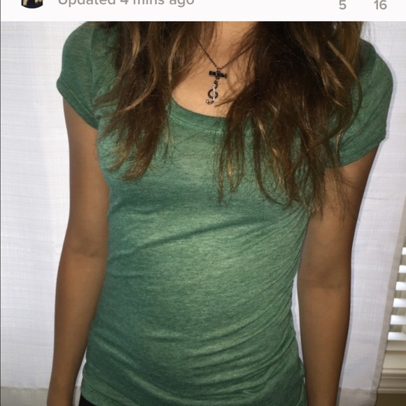 Green short sleeve shirt