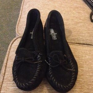 Black Minnetonka suede shoes 👞