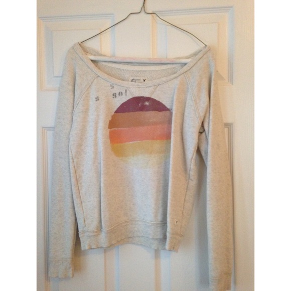 Sweatshirt