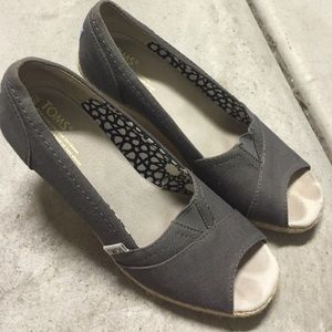 Toms wedge