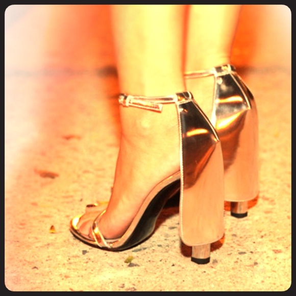 Alexander Wang Fabiana sandals- like new