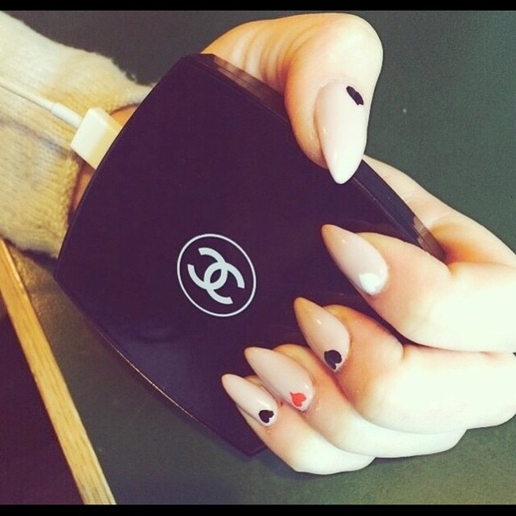 Chanel emergency charger / power bank