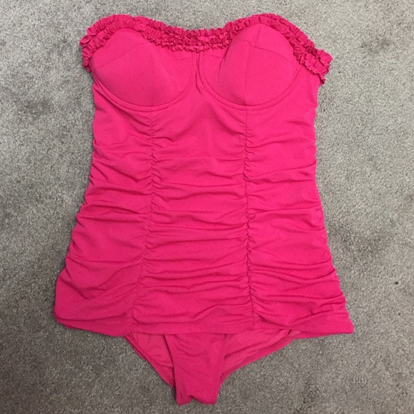 Jantzen ruched one piece bathing suit/swimsuit