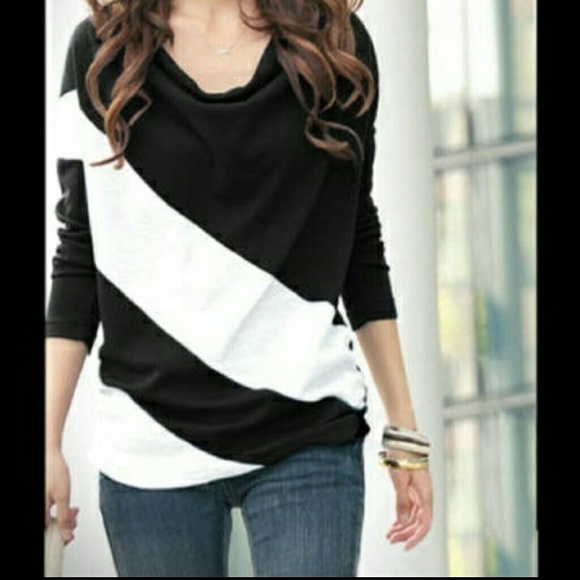 🚨SALE🚨Womens Top🎀