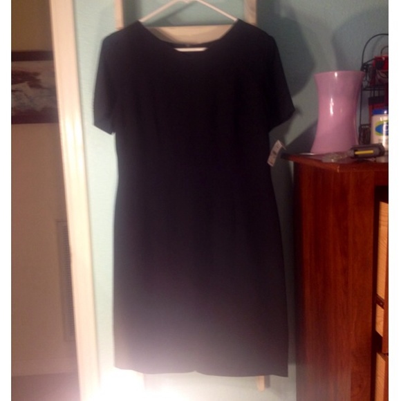 Silk Black Dress - Picture 3 of 4