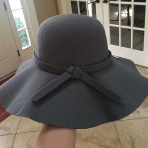 Grey sun hat