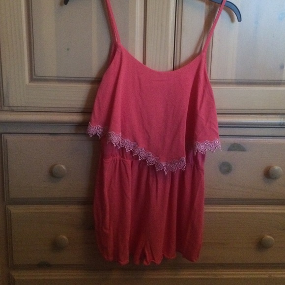Romper - Picture 1 of 4