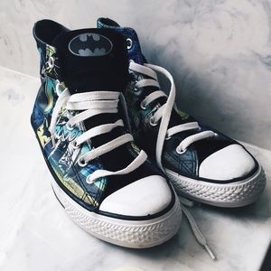 Batman Converse