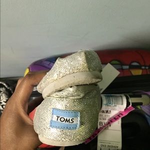 Sparkle toms
