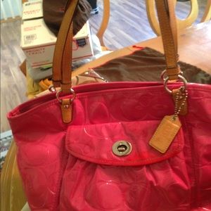 Leah pink patent leather