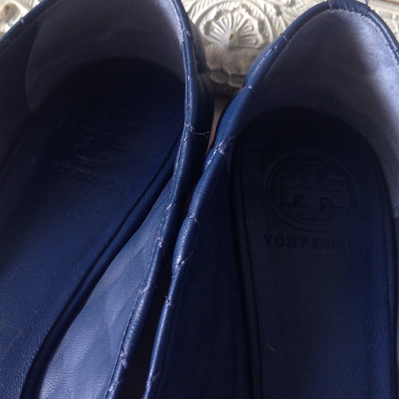 Amazon.com | Tory Burch Women Tory burch navy flats size 7.5