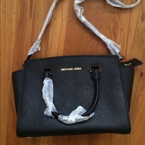 🌼MICHAEL KORS SELMA IN MEDIUM🌼