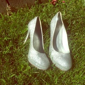 Size 7 1/2 Sparkling 2 inch Heels