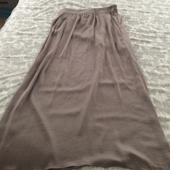 🎀LOFT long skirt 🎀