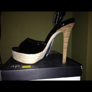HOT!!!  Dolce Vita Stiletto Platforms Shoes