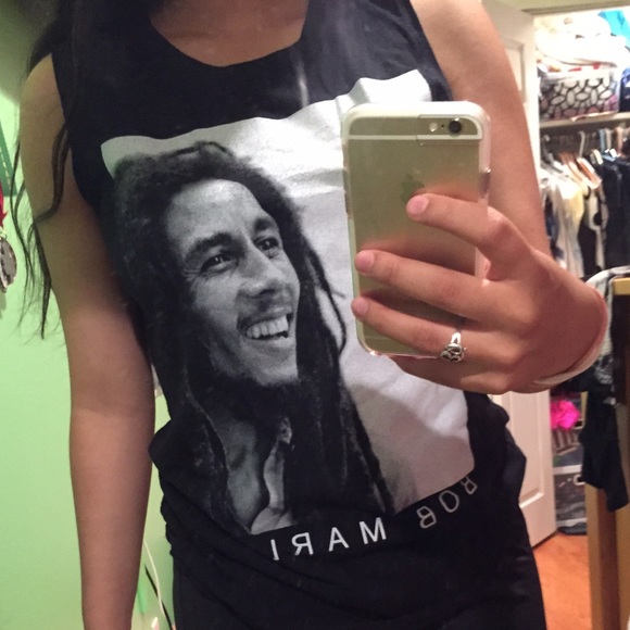 bob Marley shirt!