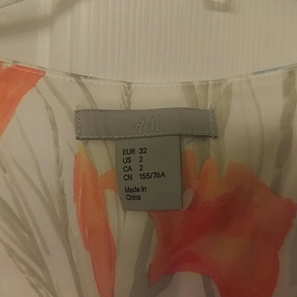 Clothing - Picture 3 of 3
