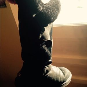 Authentic UGGS used and loved. Will clean