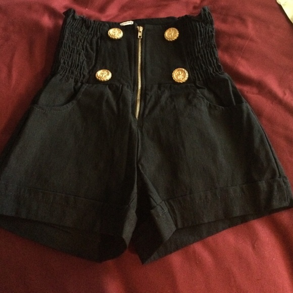 High waisted short