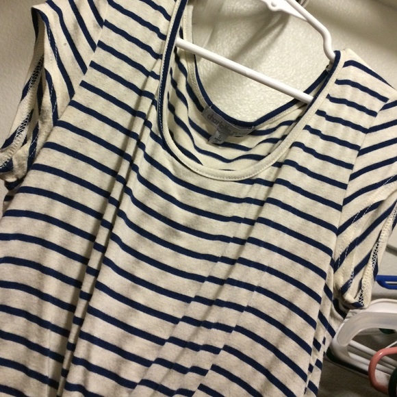 Short top - Picture 3 of 3