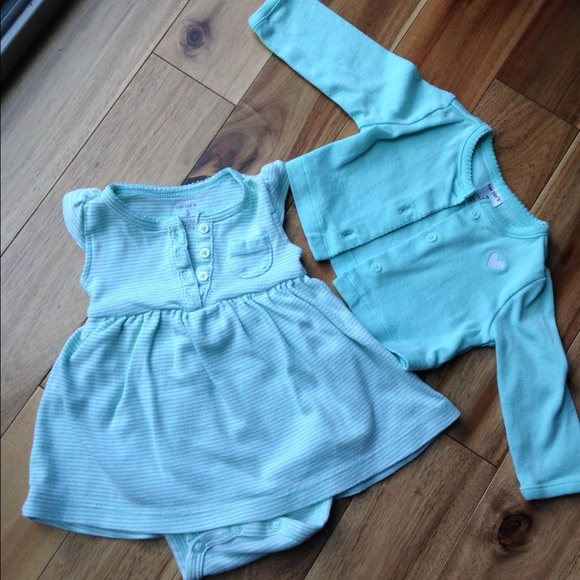 Baby girl outfit size 3 months