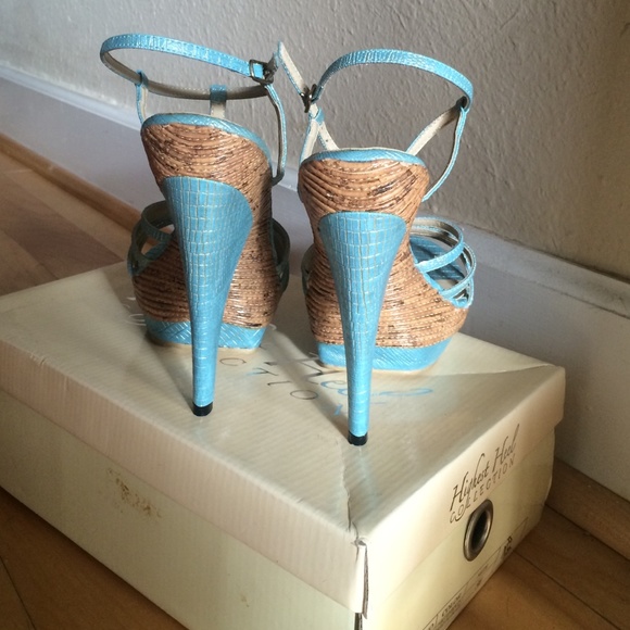 Blue Heels - Picture 3 of 4