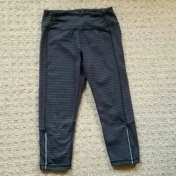 Striped kyodan cropped leggings