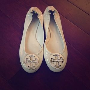 white tory burch reva flats