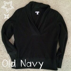 Black Old Navy Fleece Sweater