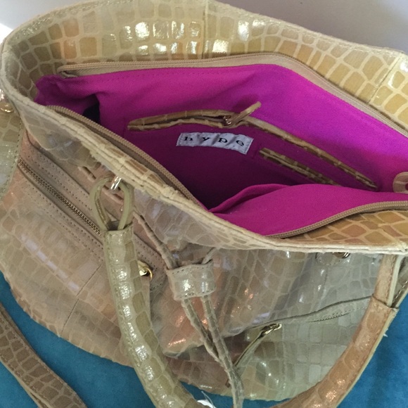 Hype Handbag - Picture 4 of 4