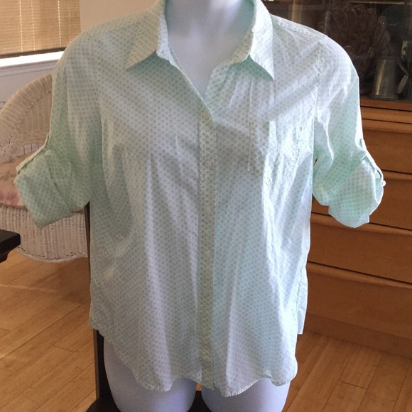 Bundled Izod button up blouse roll-up/down