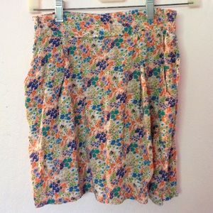 Cute short skirt!! Forever 21