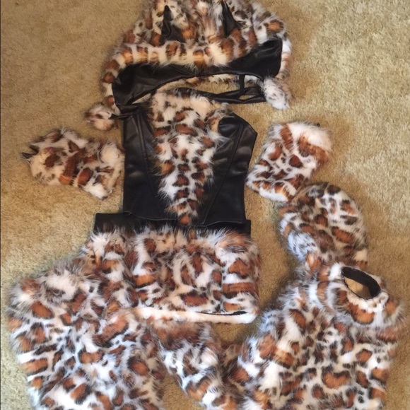 Leopard costume 😺😽😻