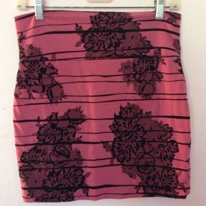 Cute tight Wet Seal mini skirt!!