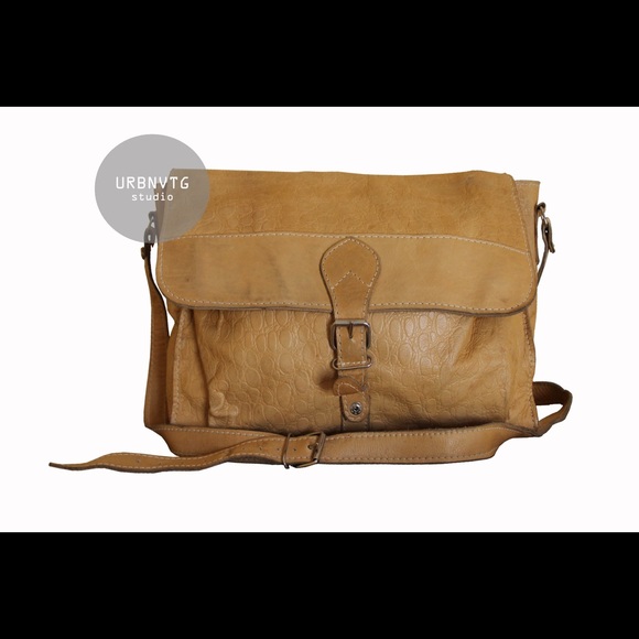 Vintage Genuine Leather Camera Bag.