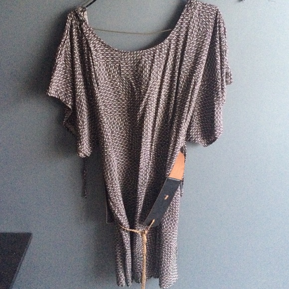 Printed dress with brown belt