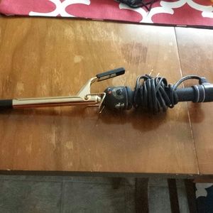 Nwot hot tools curling iron