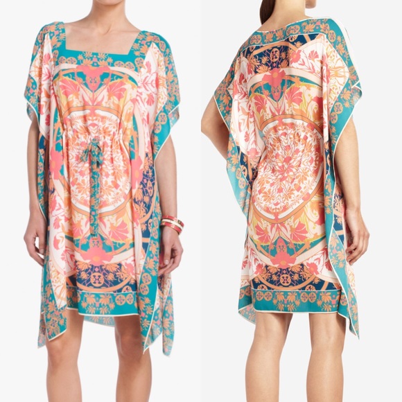 BCBGMaxAzria Dresses & Skirts - BCBGMAXAZRIA Inesa Pink Coral Print Kimono Dress