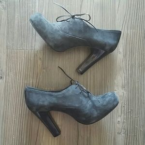 Perfect Gray Heels