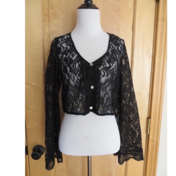 Kendall & Kylie X PacSun Lace Bell Sleeve Crop Top