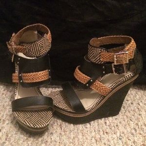 Aztec Wedges